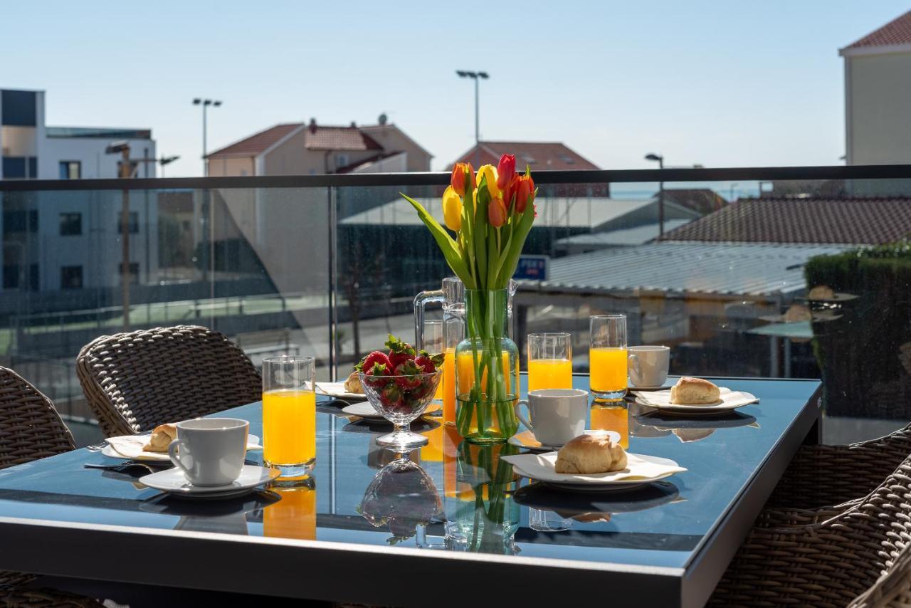 Poolside 2 Bedroom Ap. Mare Trogir Exterior foto